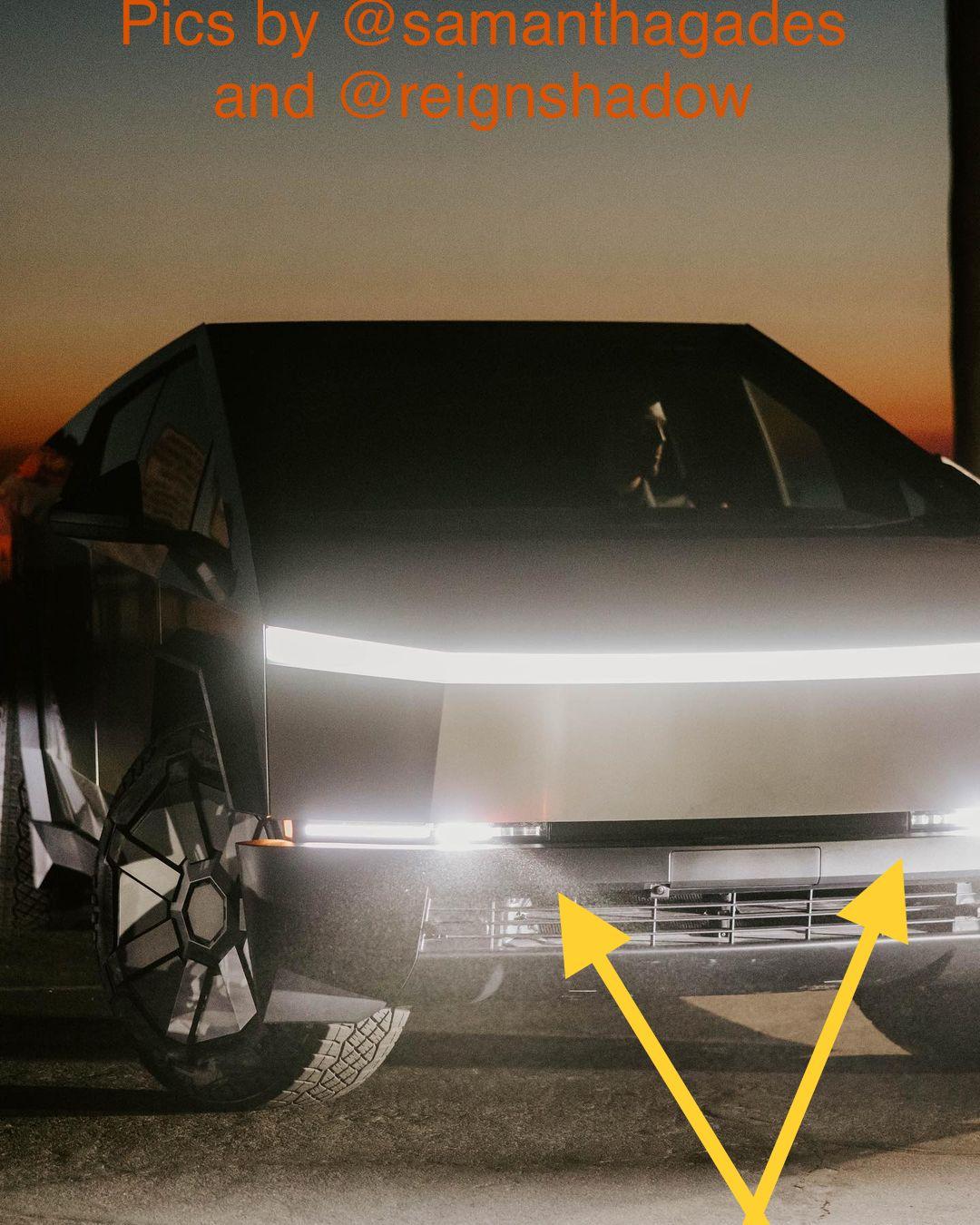 Tesla Cybertruck 📸 Cybertruck looking awesome at Manhattan Beach Pier sighting 93435F85-7980-45EF-B7C3-DE723E0B4E8F