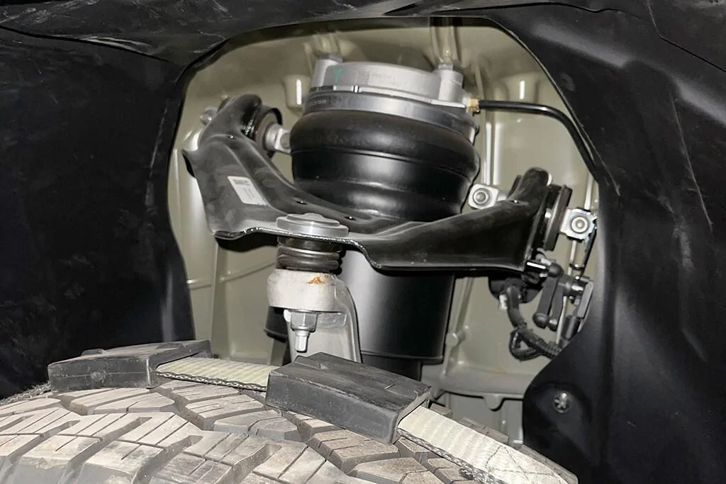 Tesla Cybertruck Cybertruck engineers bend upper control arm in testing 1699507978201