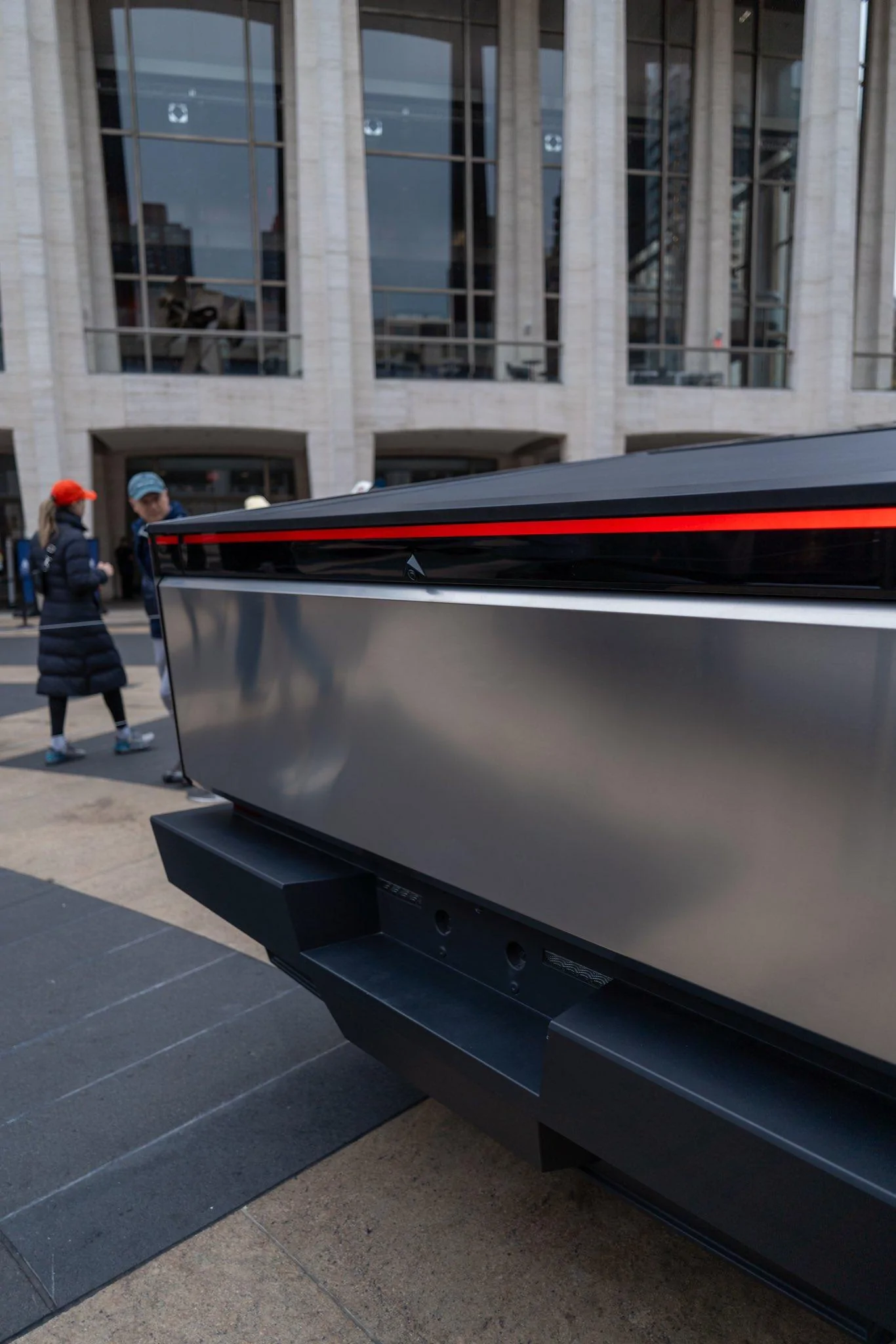 Tesla Cybertruck Cybertruck is in NYC @ Lincoln Center - 11/10/23 f-mwjwqwiaeosai-2-jpeg