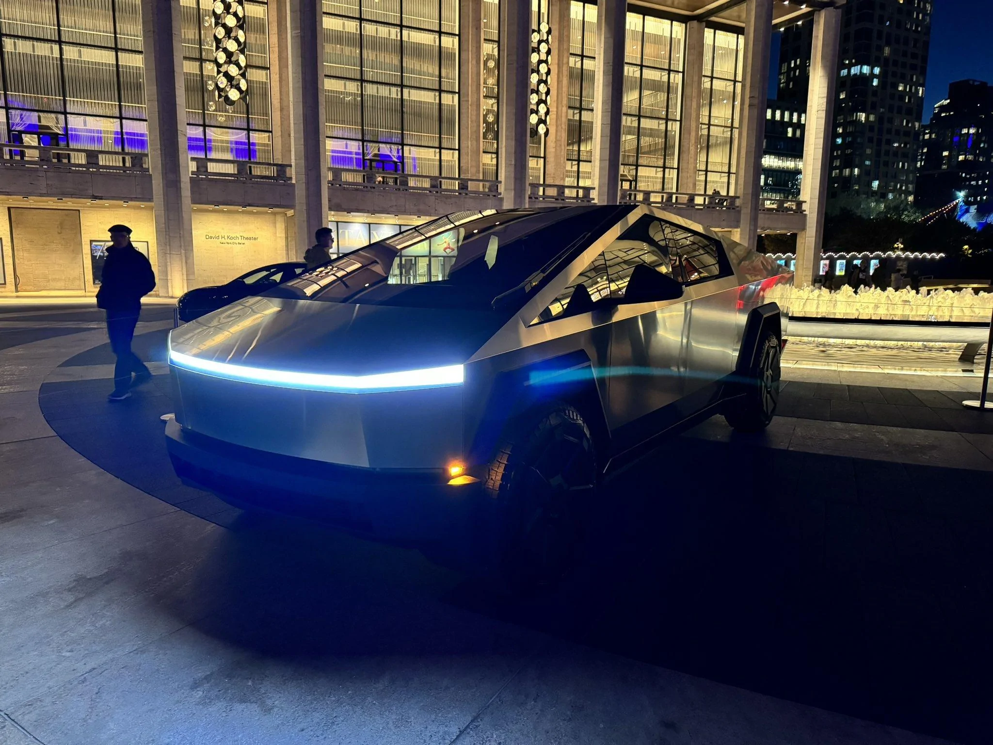 Tesla Cybertruck Cybertruck is in NYC @ Lincoln Center - 11/10/23 f-mzuoixsaac5co-jpeg