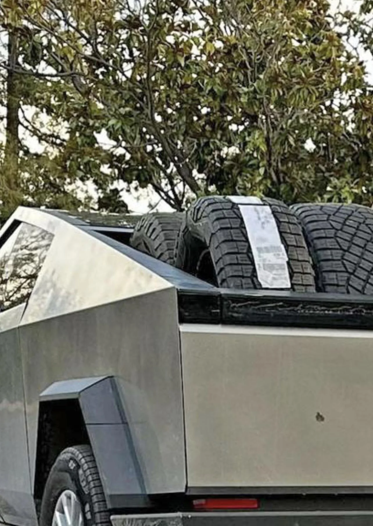 Tesla Cybertruck Spare Tire Location FA813C0C-E2D7-4E3E-A161-E8C012D0072B