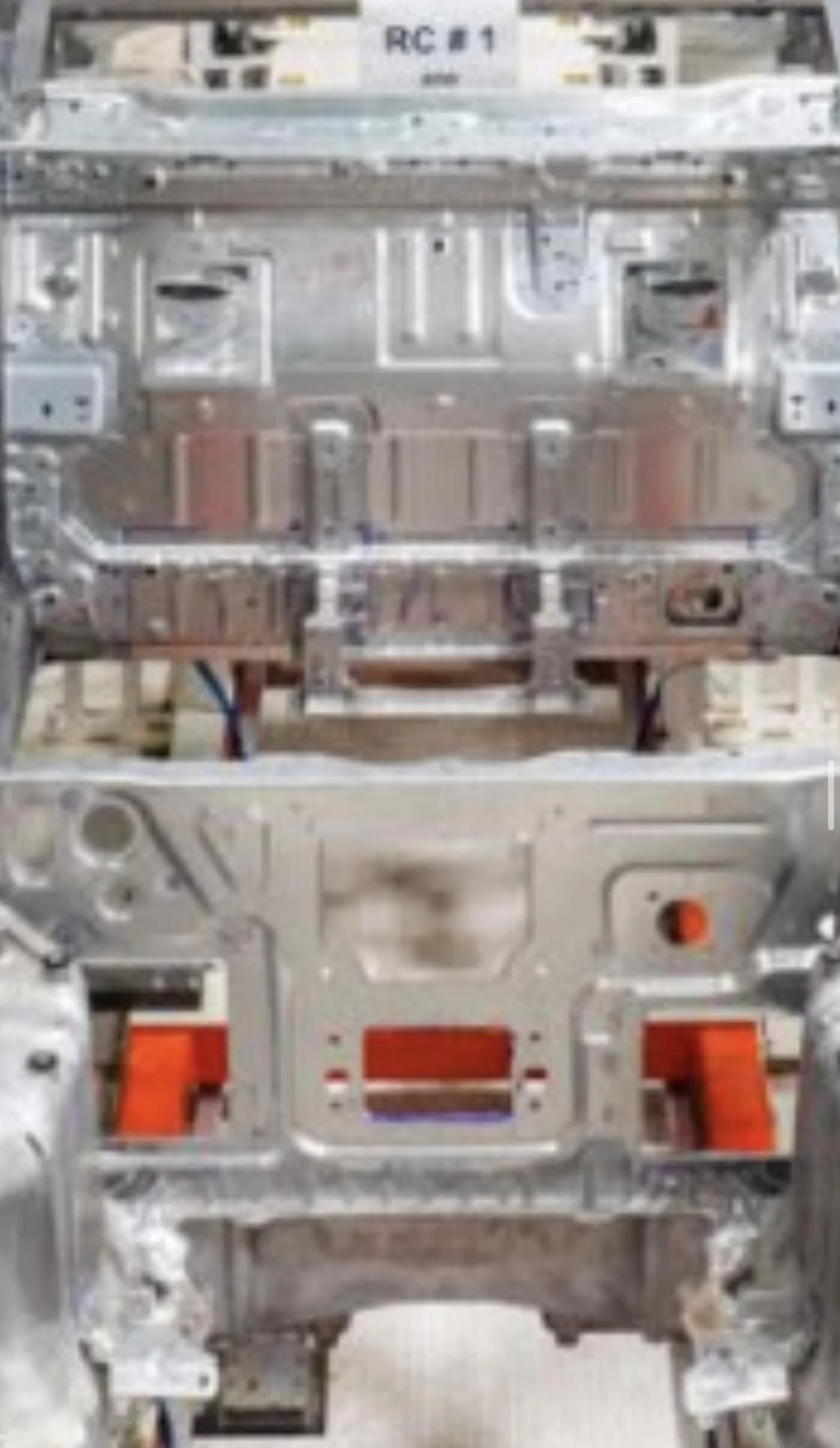 Tesla Cybertruck 4680 Structural Battery Pack explained - How does it work? 910ED3C2-C94F-4C7E-B782-537FD9251ECE
