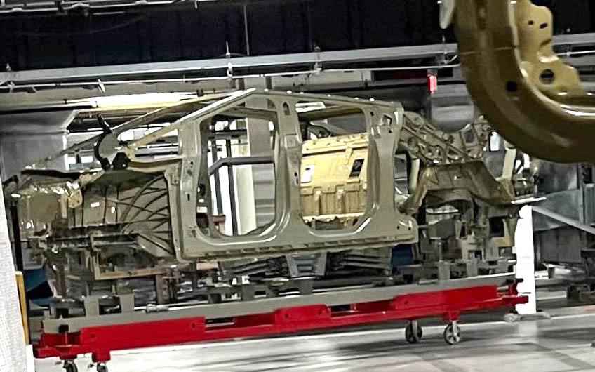 Tesla Cybertruck 4680 Structural Battery Pack explained - How does it work? 1699711026350