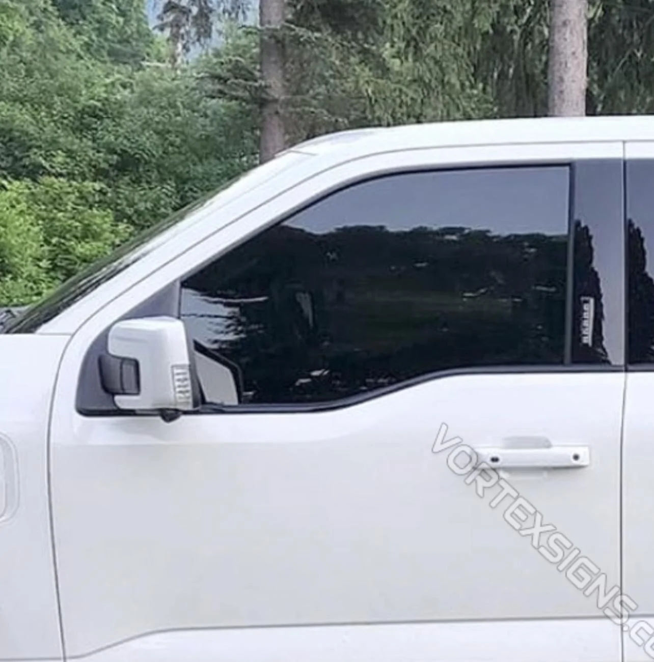 Tesla Cybertruck Ambient lighting + floor mount accelerator pedal + that air freshener! 😆 04B99421-1846-4A7F-AAA7-A0F8D6EA064C