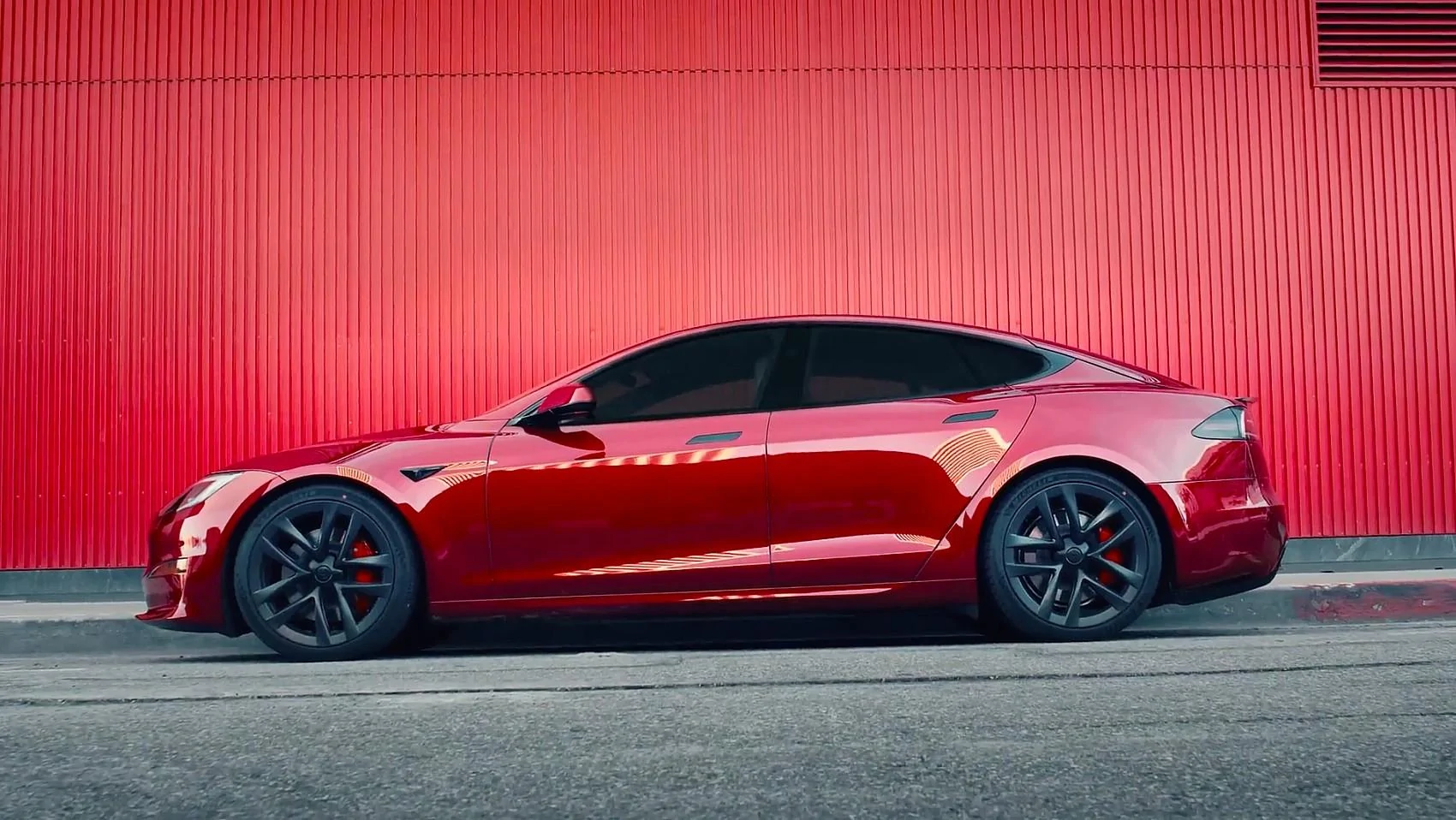 Tesla Cybertruck Cybertruck sighting with tonneau closed and bed lights on - 11/11/23 (@ Santa Cruz, CA) tesla-model-s-improvements-ultra-red-paint