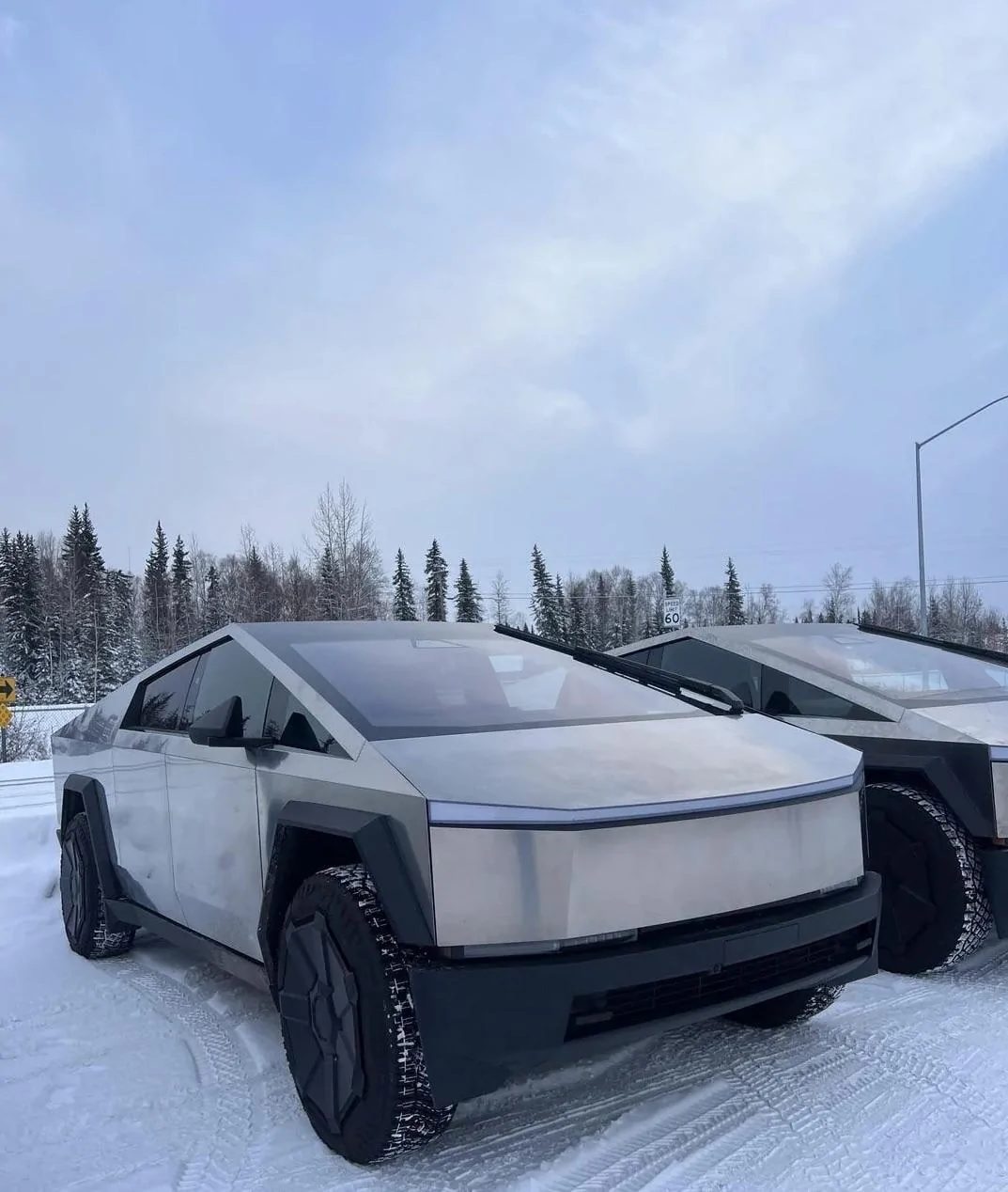 Tesla Cybertruck 🤳 Random Cybertruck sightings & spottings thread (pics + videos) atu6wx08q11c1