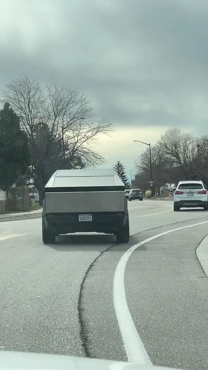 Tesla Cybertruck 🤳 Random Cybertruck sightings & spottings thread (pics + videos) 1700420500187