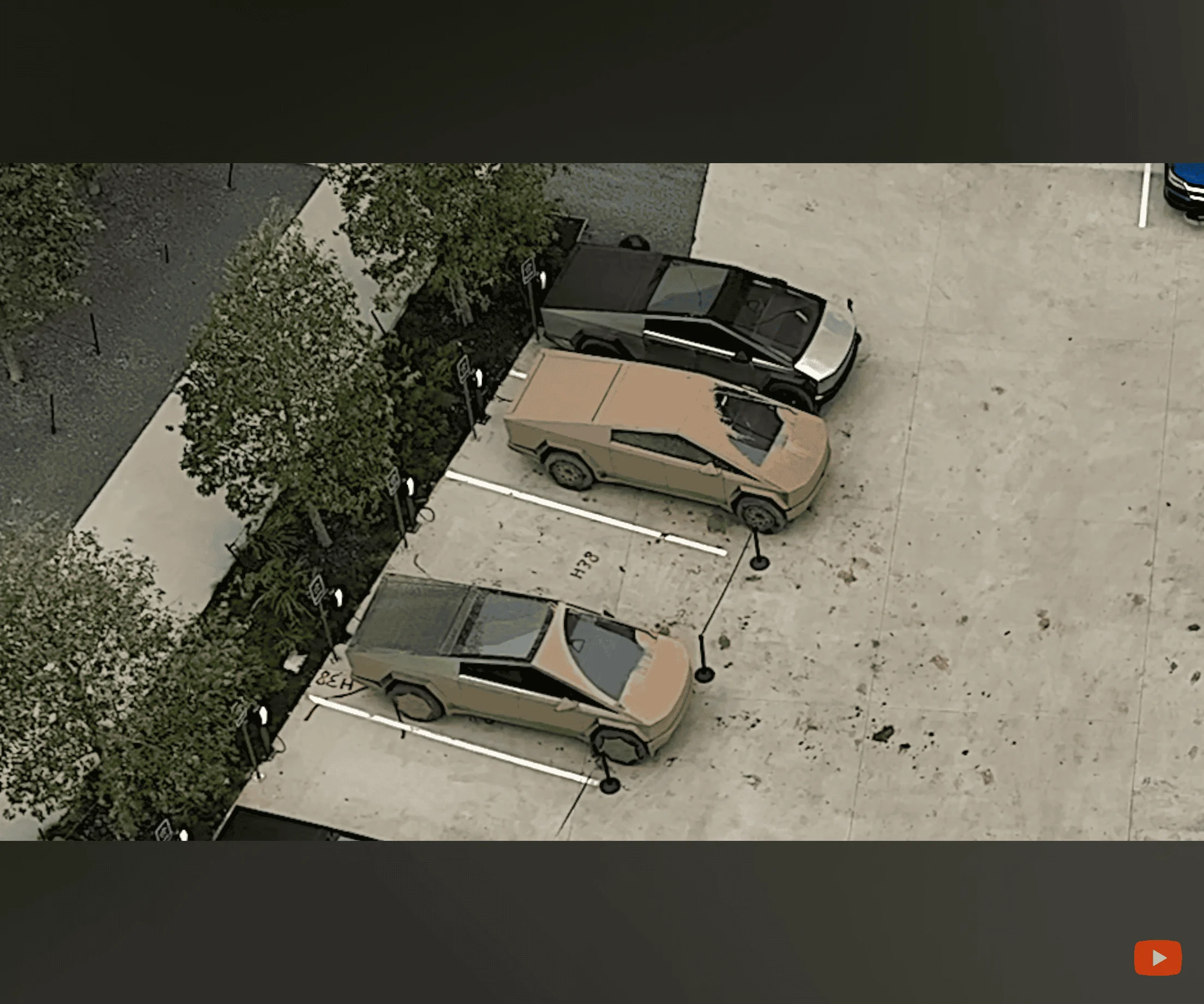 Tesla Cybertruck Maybe this is enough mud for the mud bros Screenshot_20231121-220601