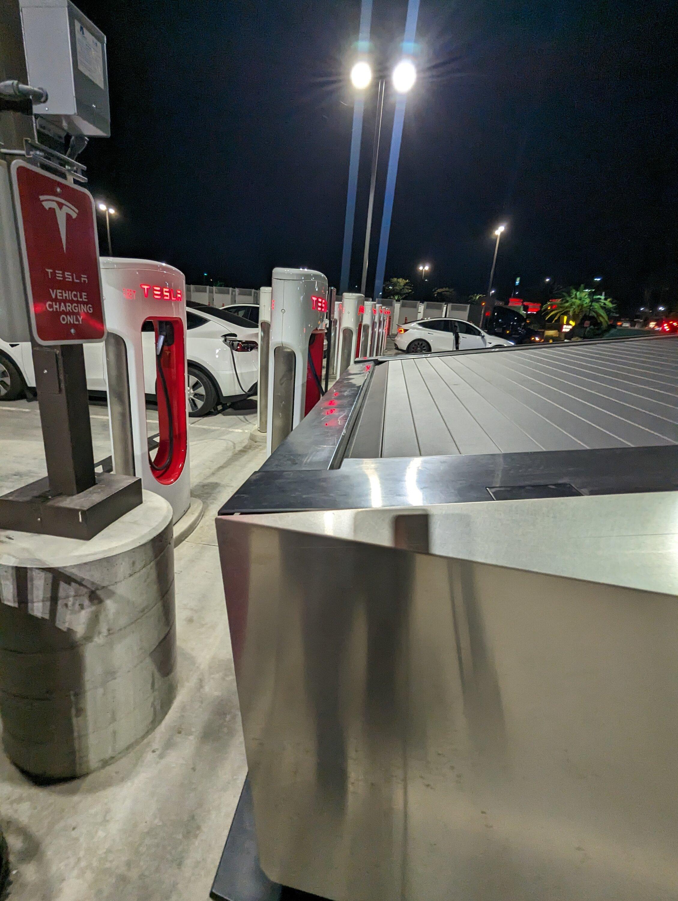 Tesla Cybertruck Cybertruck Sighting!! 11/21 Kettleman City, CA Supercharger 1000021704