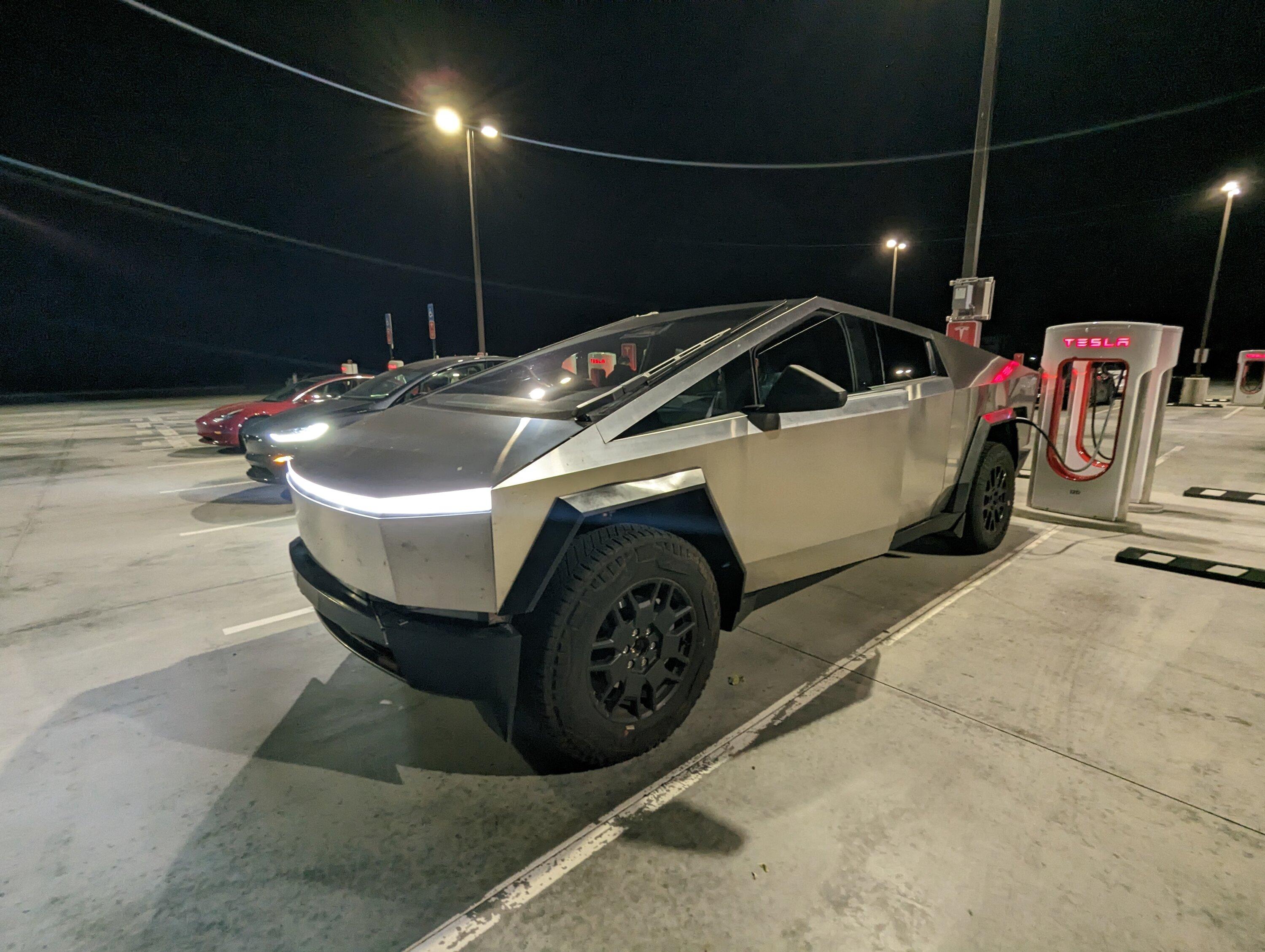 Tesla Cybertruck Cybertruck Sighting!! 11/21 Kettleman City, CA Supercharger 1000021694