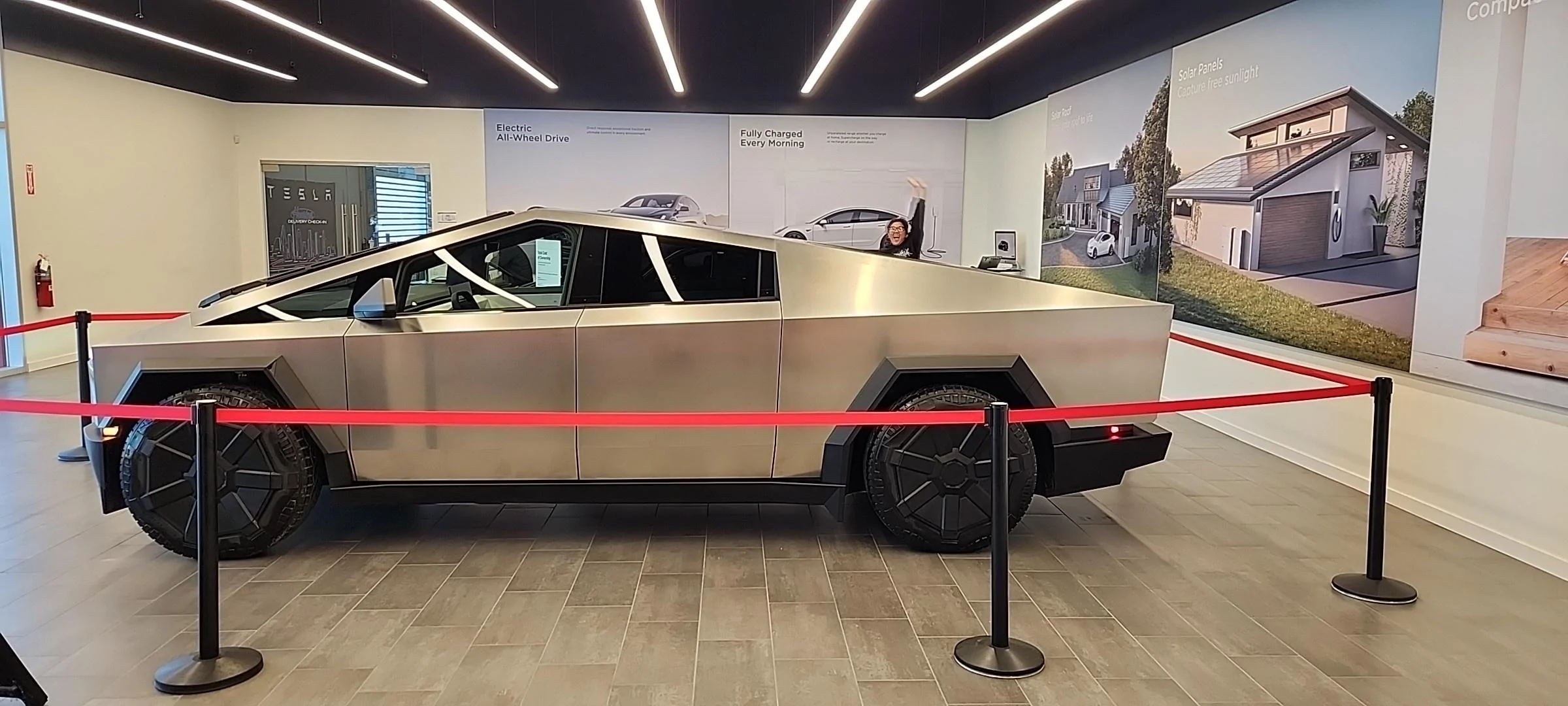 Tesla Cybertruck Cypress Houston Texas Delivery Center has a Cybertruck! (19820 Hempstead Hwy, Houston) F_t_MltWMAAKLl6