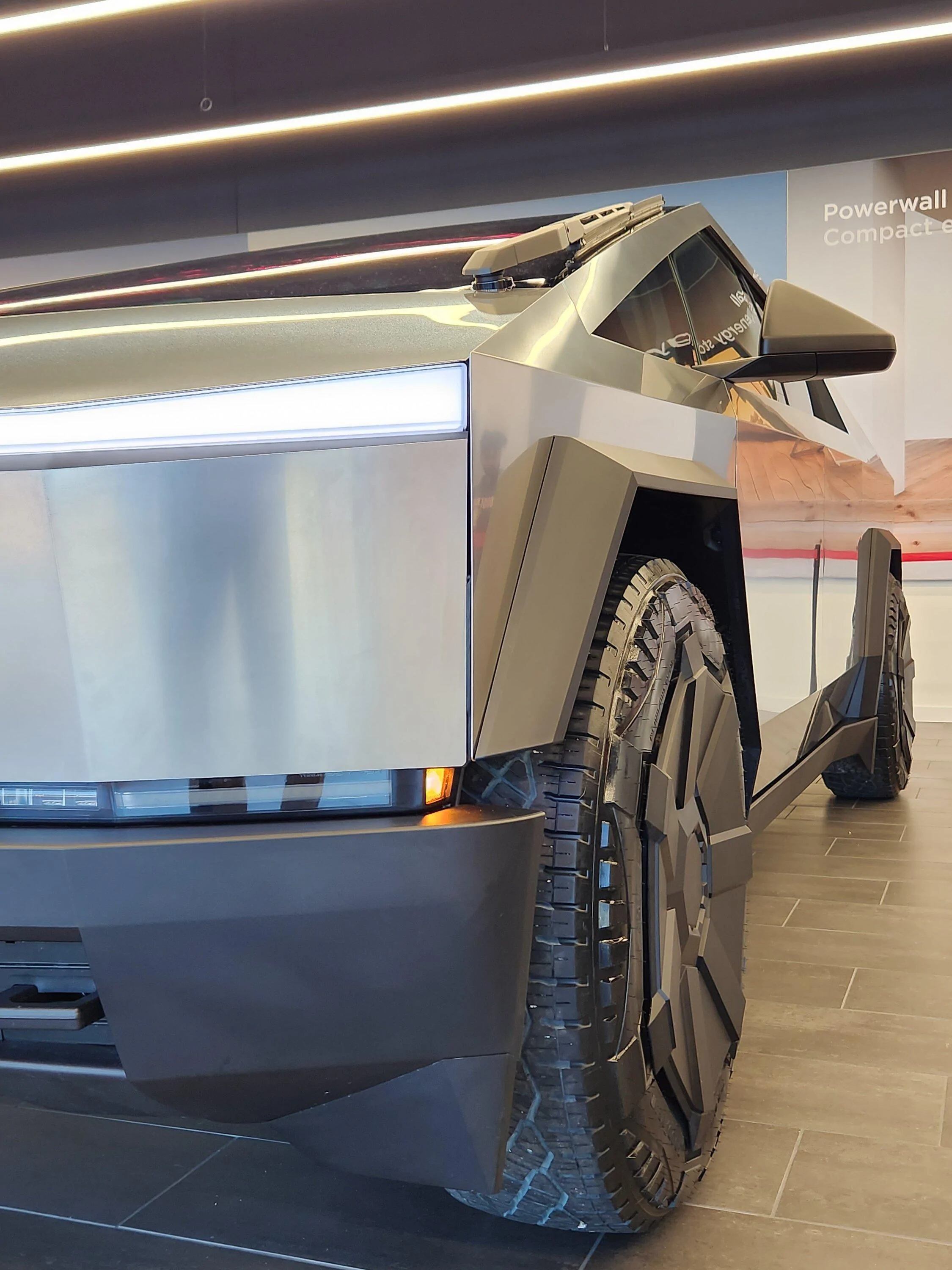 Tesla Cybertruck Cypress Houston Texas Delivery Center has a Cybertruck! (19820 Hempstead Hwy, Houston) F_uCVZ3WYAA5k6F