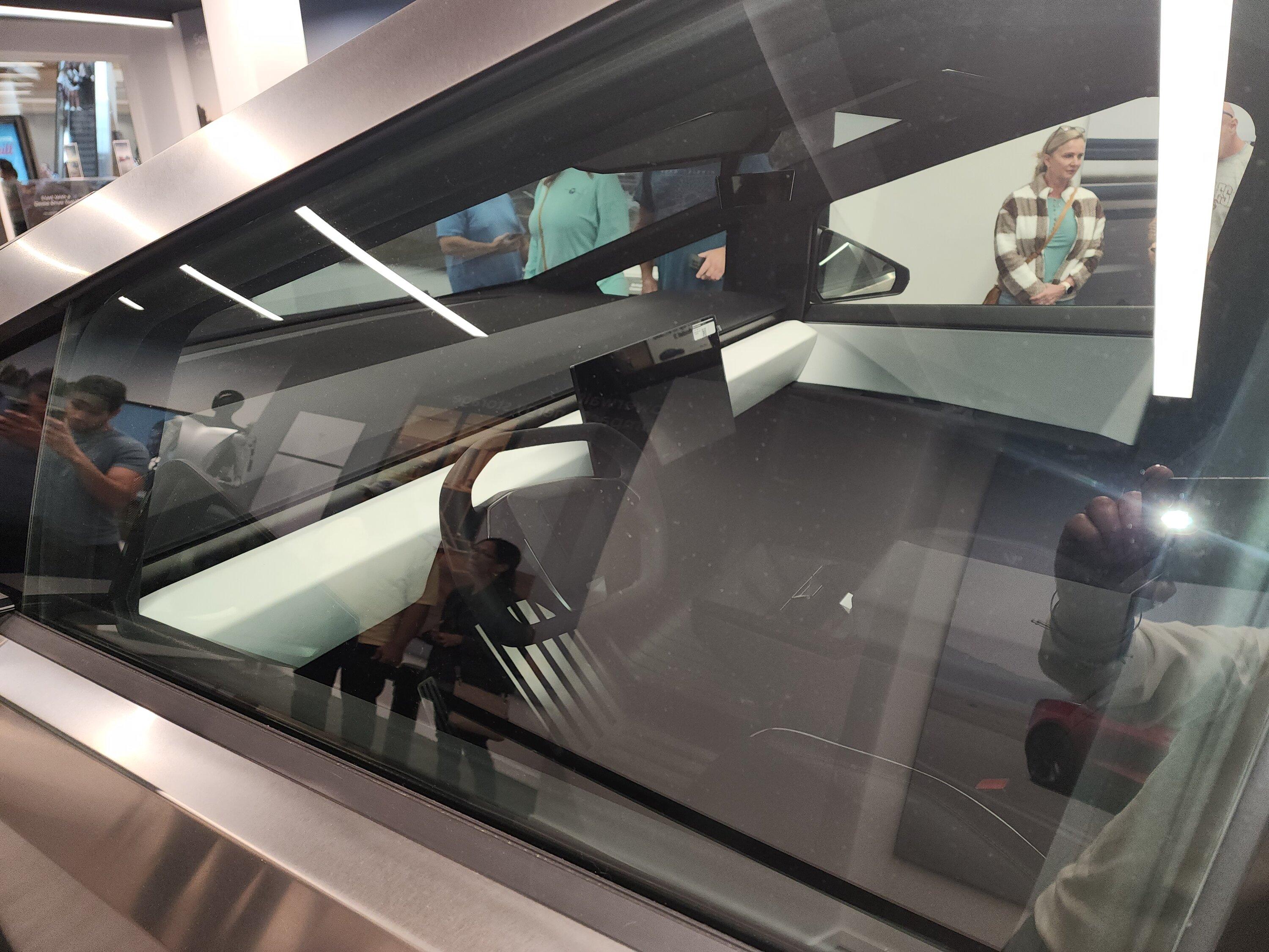 Tesla Cybertruck CT & Bot visit Tampa 1000015453