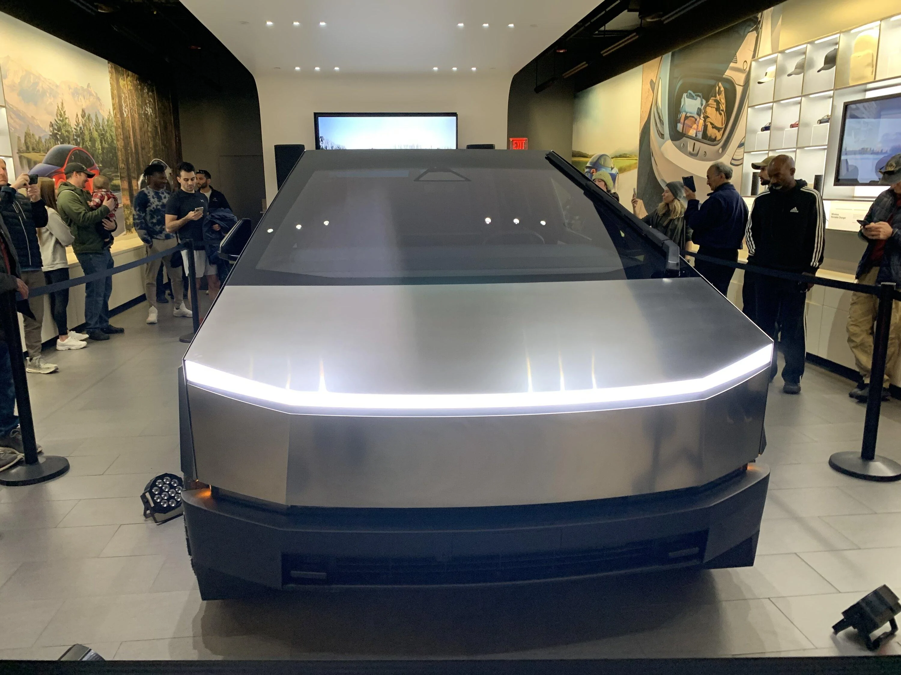Tesla Cybertruck Baltimore (Owings Mills) Maryland store just got its Cybertruck! IMG_9257