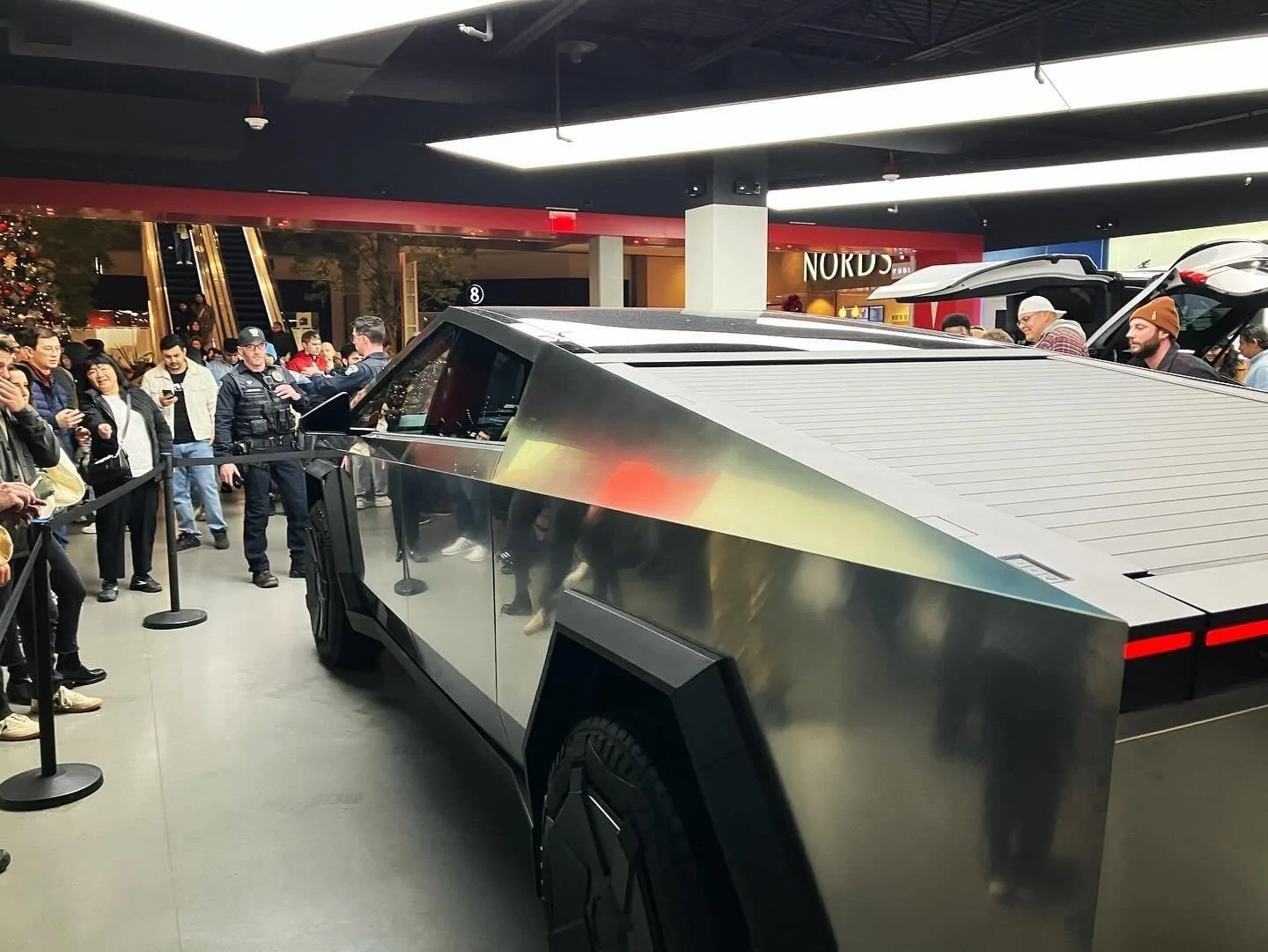 Tesla Cybertruck Cybertruck in Bellevue Washington showroom FINALLY!!! 6v045k70mf2c1