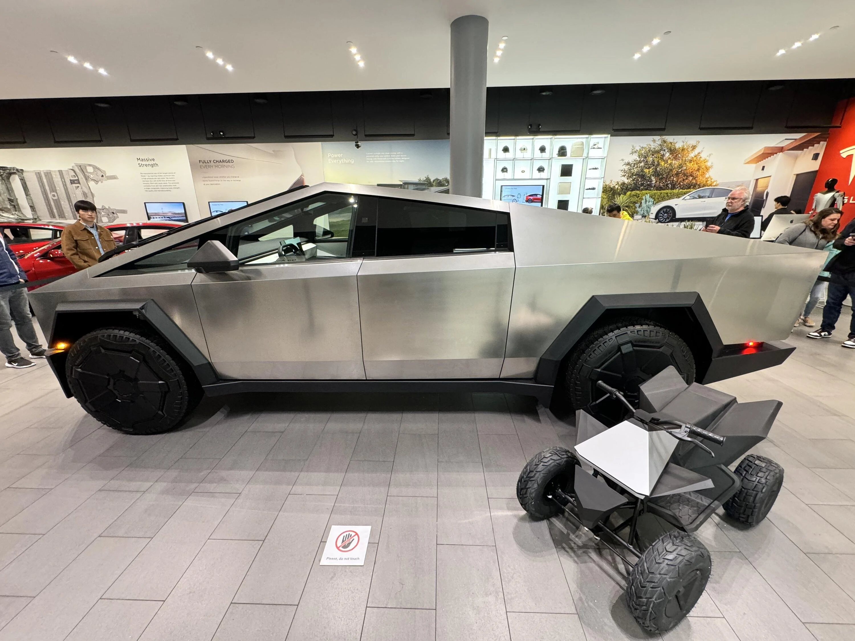 Tesla Cybertruck Fit and Finish Concerns — STILL IMG_2211