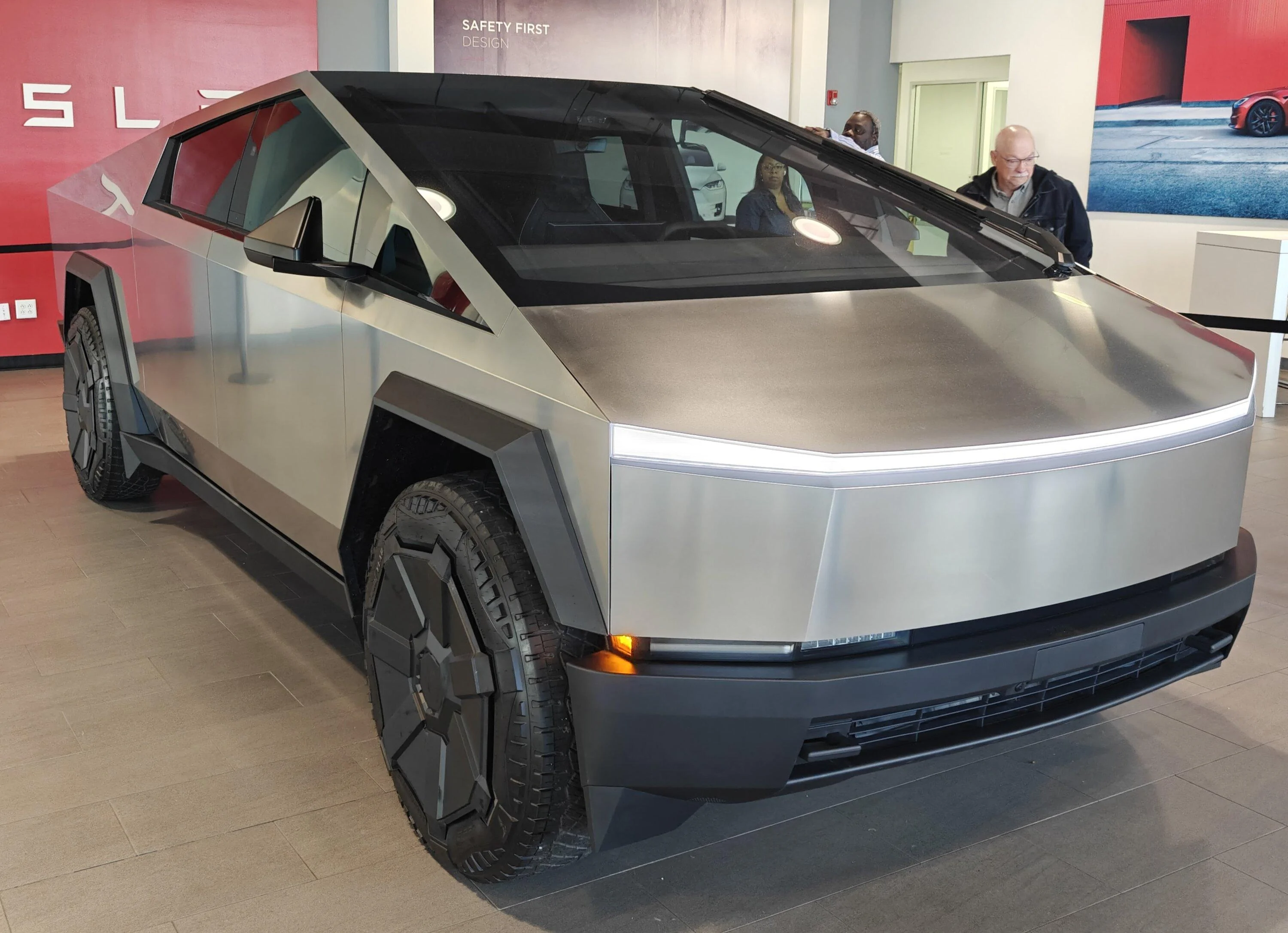 Tesla Cybertruck Cybertruck & Cyberquad a beautiful sight together... after 4 years of hopes & dreams 4