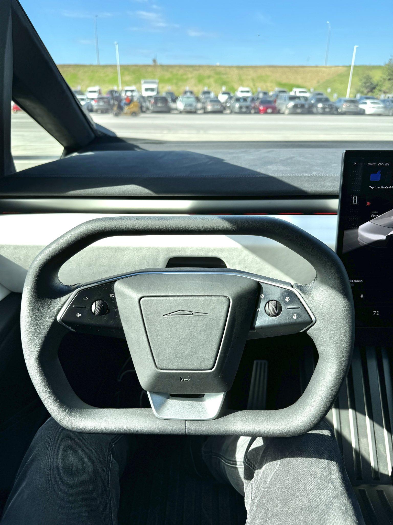 Tesla Cybertruck 265 mi range at 90% shown in demo Cybertruck driven by Marques Brownlee MKBHD IMG_7272