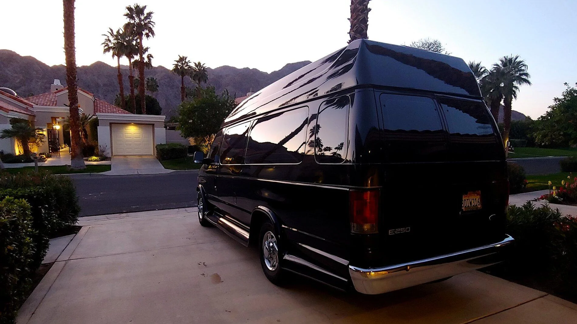 Tesla Cybertruck Cybertruck too big? beast
