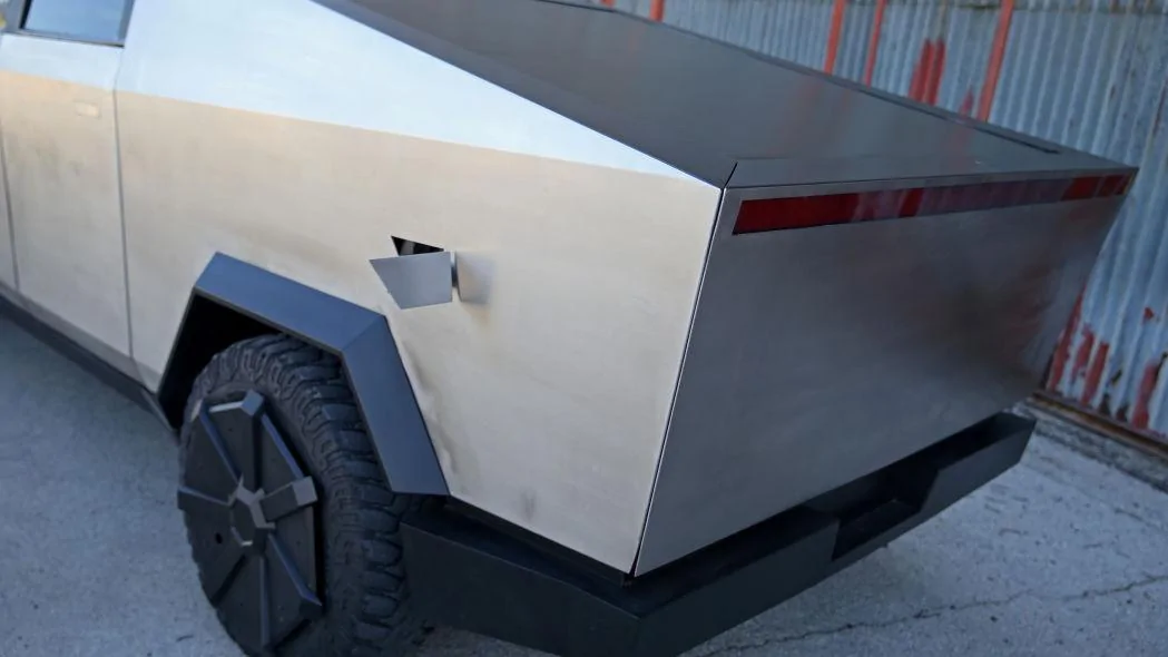 Tesla Cybertruck Cybertruck Replica by Bosnian Maker is Best Lookalike Yet ea601810-f1cc-11ea-bdfc-f26f8d17d74d