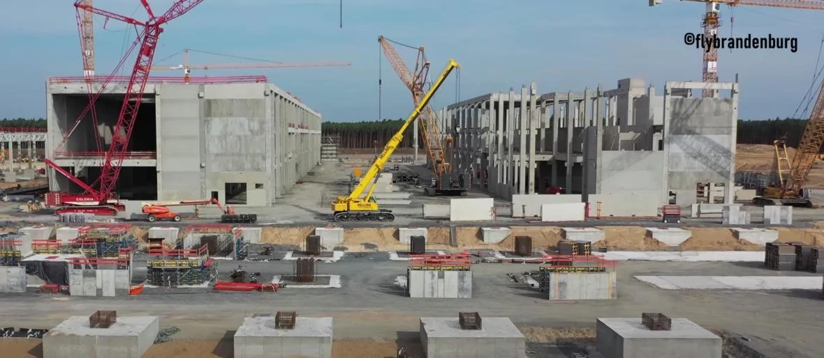 Tesla Cybertruck VIDEO - Tesla Cybertruck TeraFactory Site Construction Is Well Underway Tesla-Gigafactory-Berlin-paint-shop-1-Sept-2020
