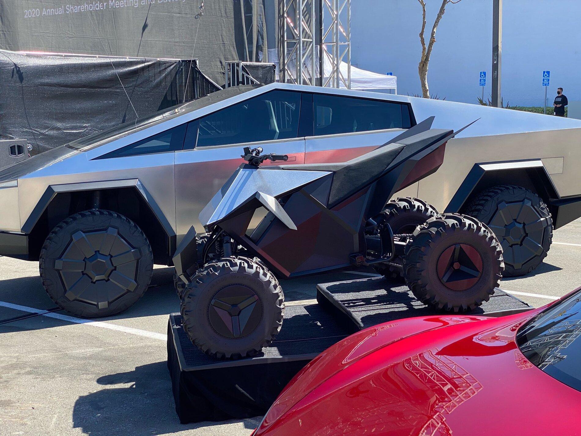 Tesla Cybertruck Watch the Tesla Battery Day Livestream & Post Your Reactions Here Eii6FTXWsAAbAiF