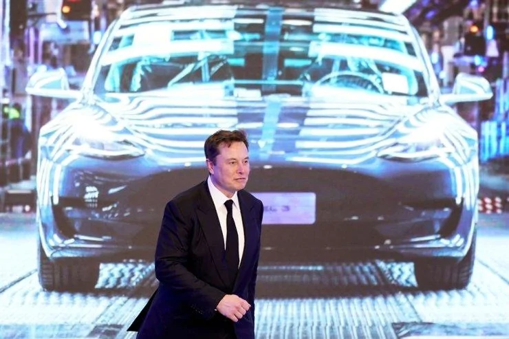 Tesla Cybertruck Tesla looking to acquire stake in LG for stable supply of batteries optimiz