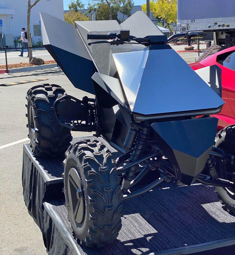 Tesla Cybertruck Tesla Cyberquad ATV pics from Battery Day 2020! tesla cyber quad atv battery day 2020 d