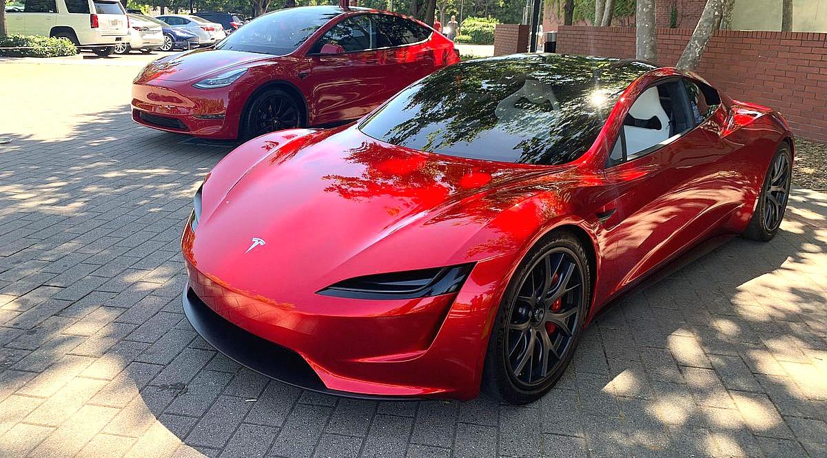 Tesla Cybertruck Windows, Mirrors and Wipers. red-roadster-model-y-1