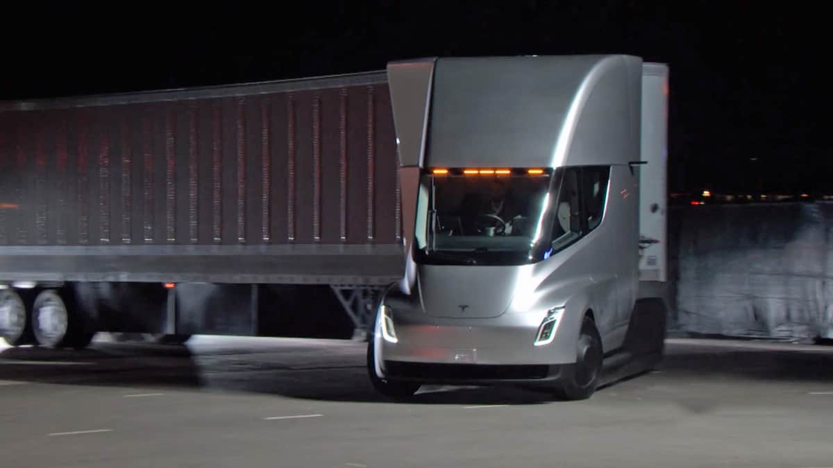 Tesla Cybertruck Windows, Mirrors and Wipers. 15_Tesla_Semi_Electric_1
