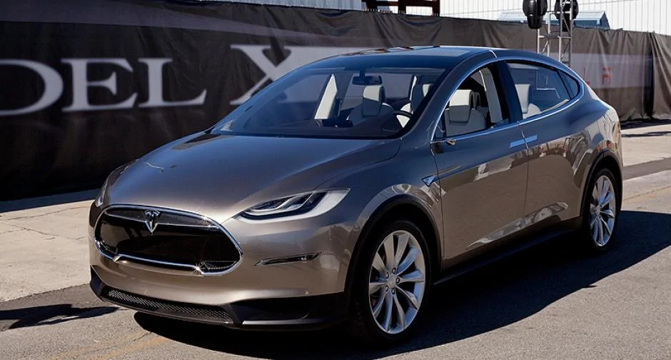 Tesla Cybertruck Windows, Mirrors and Wipers. Tesla_Model_X_05po