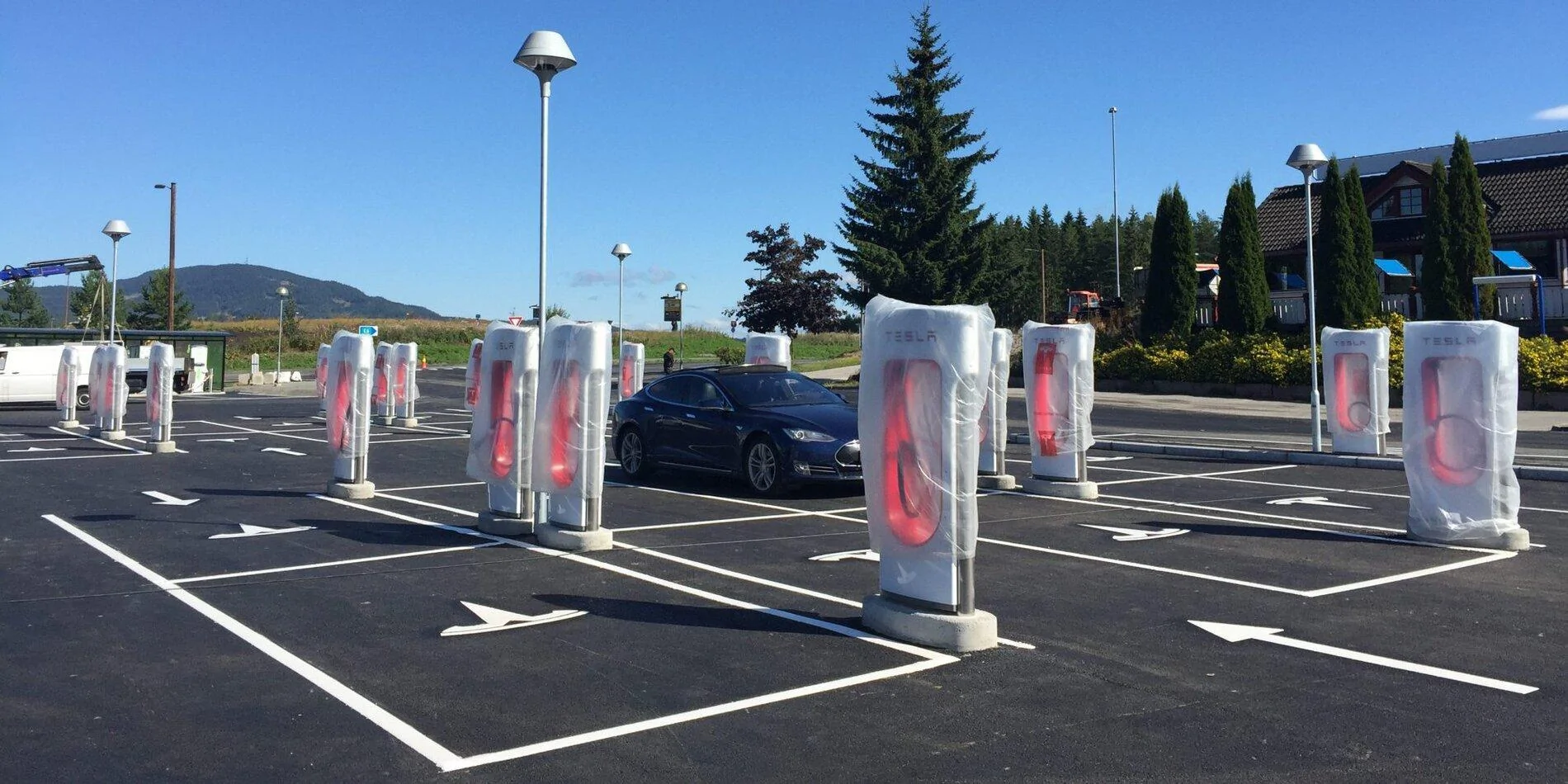 Tesla Cybertruck First Cybertruck specific supercharger spots have been approved img_4791-e1471534716336