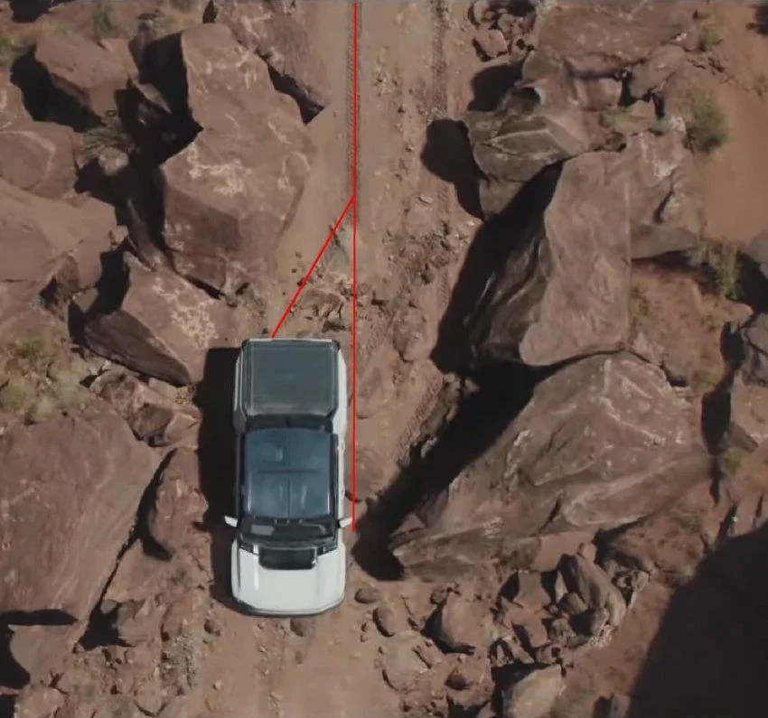 Tesla Cybertruck Cybertruck vs Hummer EV crabwalkli