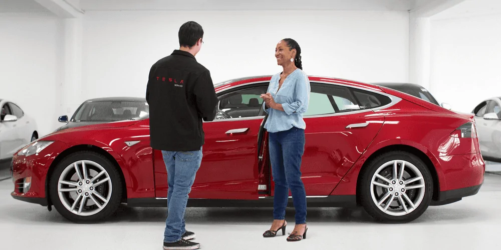 Tesla Cybertruck Tesla Plans to Add 52 New Service Centers in 2021 Tesla-service-hero