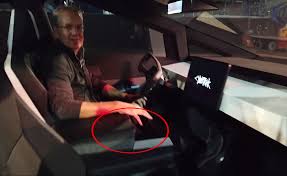 Tesla Cybertruck Custom Dash or Console anyone? images.jpe