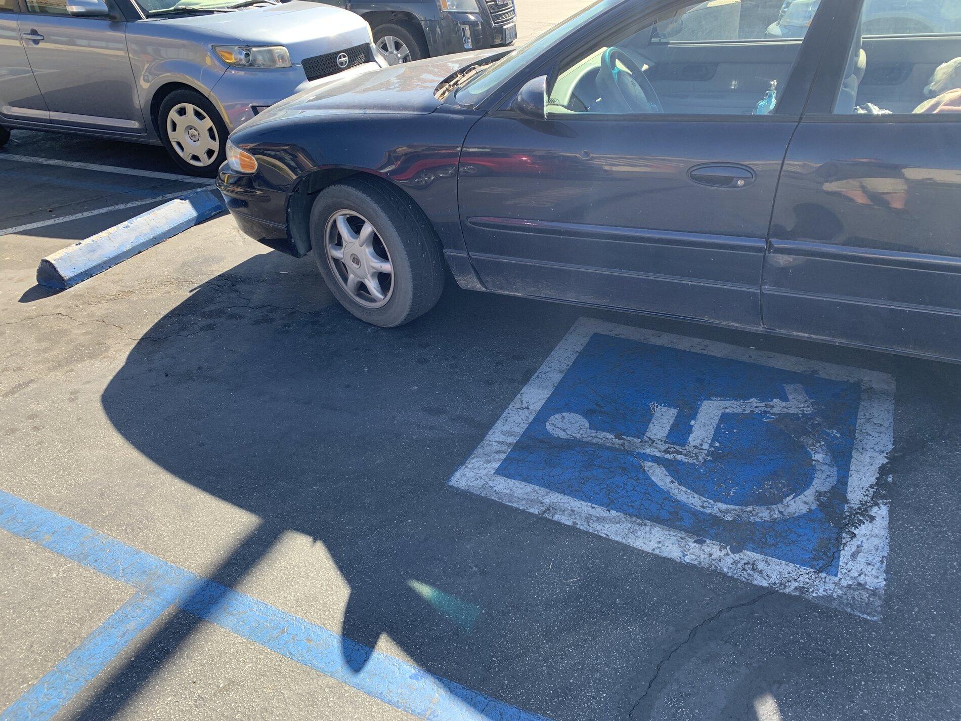 Tesla Cybertruck Cybertruck in parking spots - A measured example 131EC267-19C2-4EA5-AD9E-C2ACD23B9D03