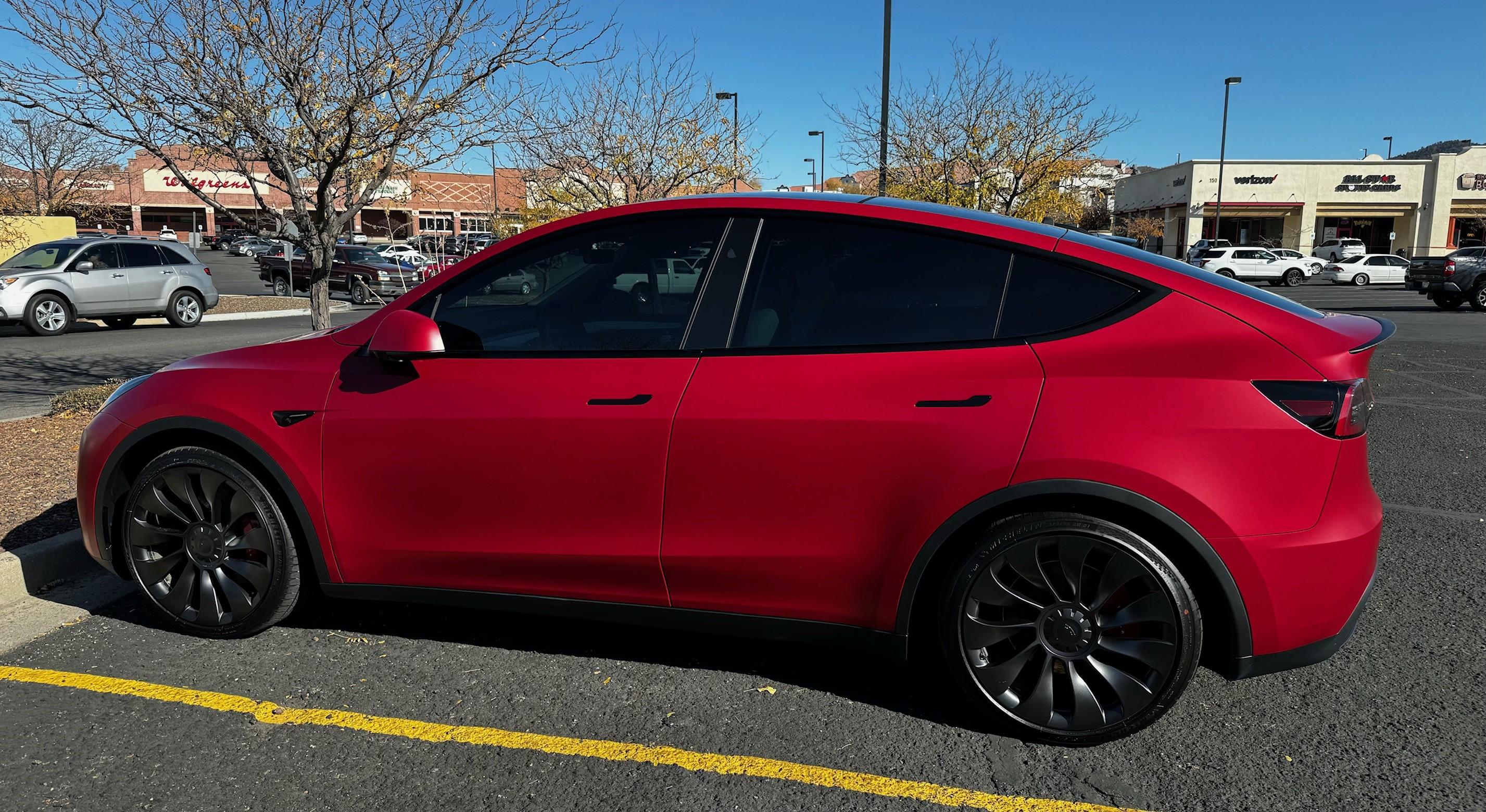 Tesla Cybertruck 🍻 CyberBeer + CyberStein Limited Edition Set Giveaway! [Enter Here] 2023 Tesla Model Y Performance Stealth