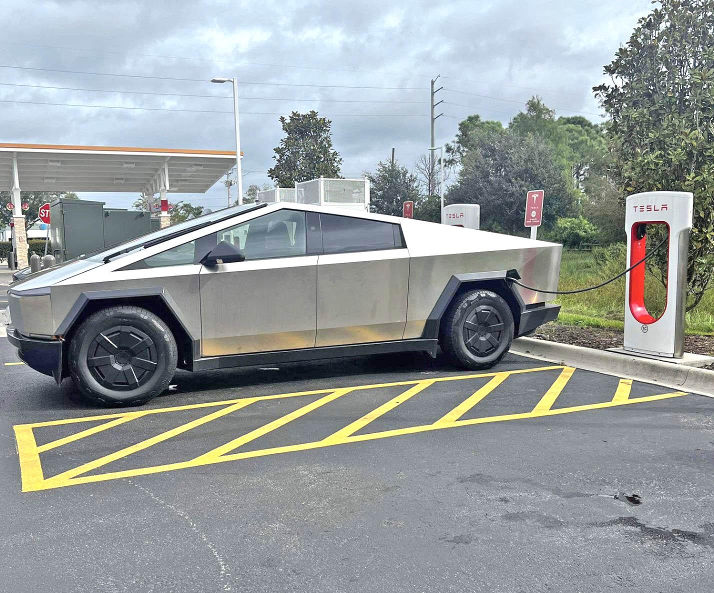 Tesla Cybertruck Wheels Revealed: 18" Base, 20" Base, and Premium Wheel 1000022053