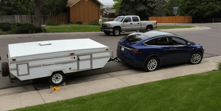 Tesla Cybertruck 265 mi range at 90% shown in demo Cybertruck driven by Marques Brownlee MKBHD 1701330293415