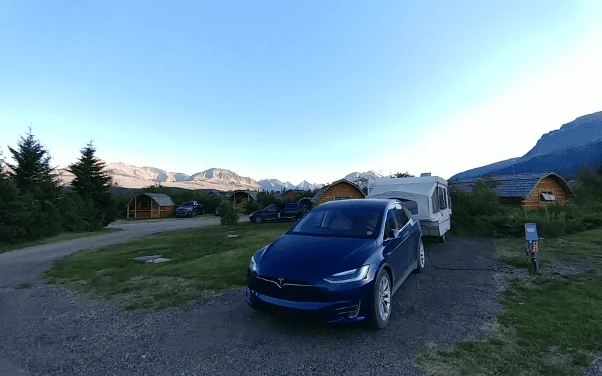 Tesla Cybertruck 265 mi range at 90% shown in demo Cybertruck driven by Marques Brownlee MKBHD 1701330670377