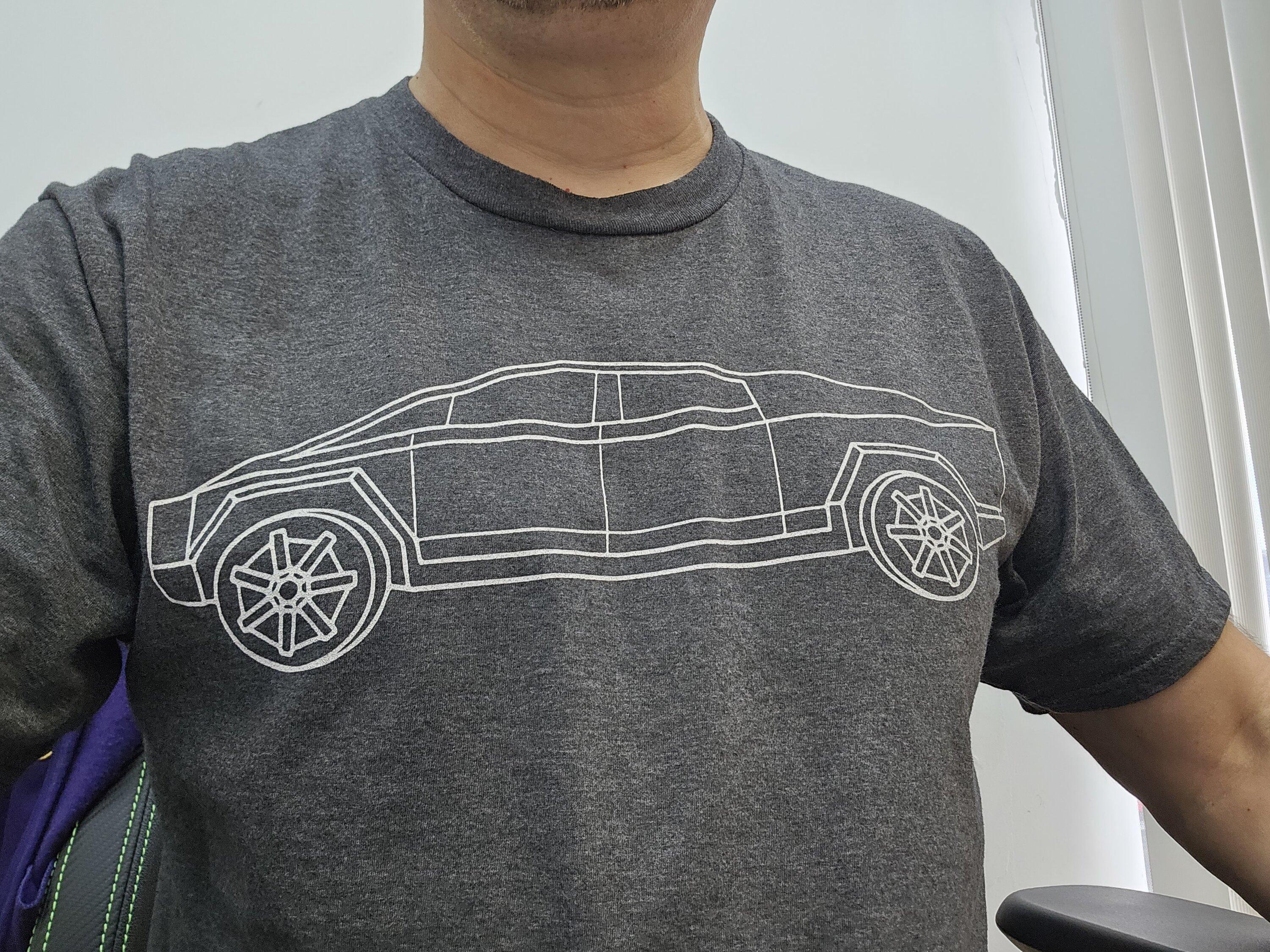 Tesla Cybertruck Show off you Cyber Thursday (Cybertruck Day) outfit! 20231130_113851