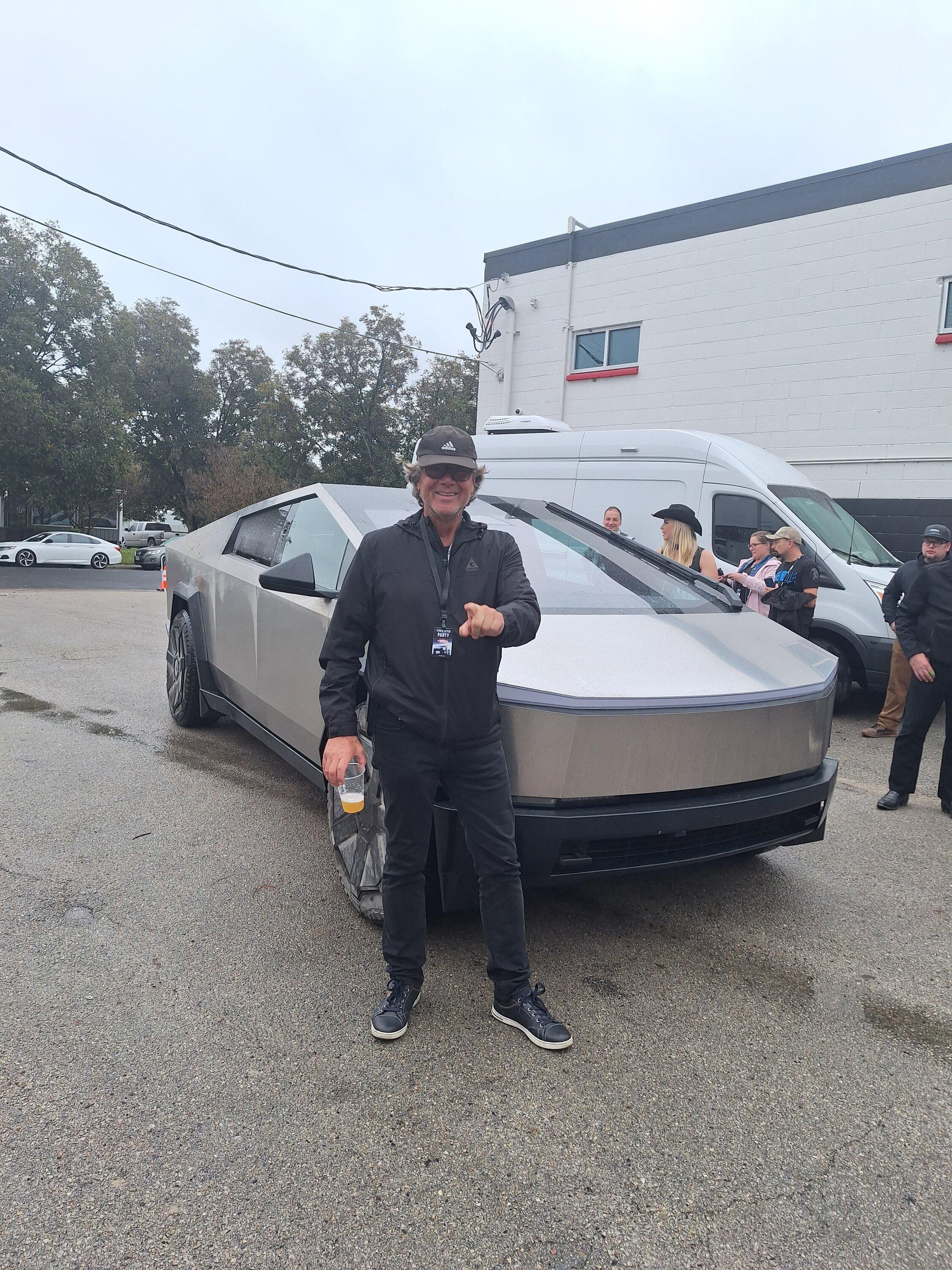 Tesla Cybertruck Cybertruck Delivery Event LIVE STREAM Link & Viewing Party! 🥳 -- Post photos, reactions & comments 💬 20231130_120514