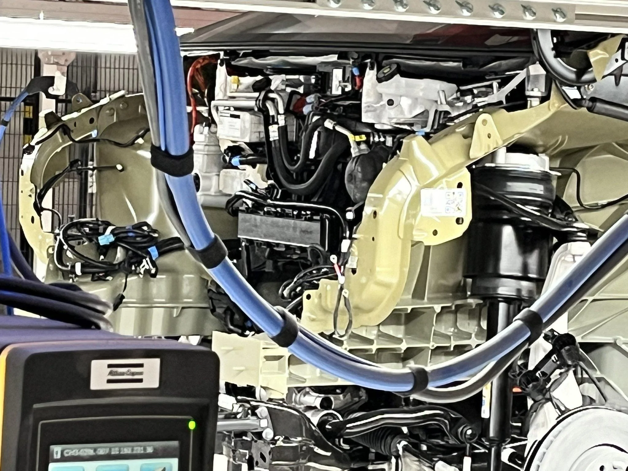 Tesla Cybertruck Cybertruck Delivery Event LIVE STREAM Link & Viewing Party! 🥳 -- Post photos, reactions & comments 💬 GANHJFPW0AEP26I