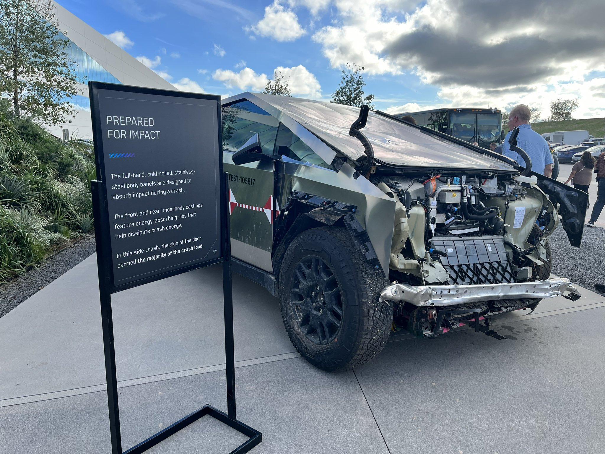 Tesla Cybertruck Crash Test Results of Cybertruck (Video & Photos) -- Frontal Collision @ 35mph, Side Impact @ 38mph, Rollover Test GANi37GWUAAv3Fc (2)