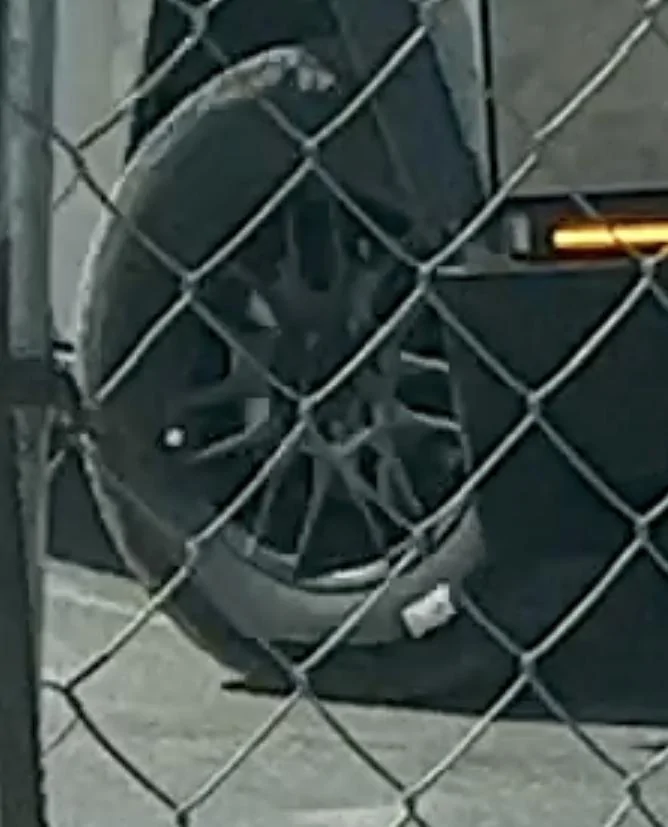 Tesla Cybertruck Cyberbeast vs Cybertruck AWD Comparison 8164FACC-30C5-4FF9-B455-D7F1FAE82400