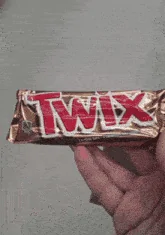 Tesla Cybertruck What if ALL 1+mil reservation holders Twix'd Elon? 1701630550229