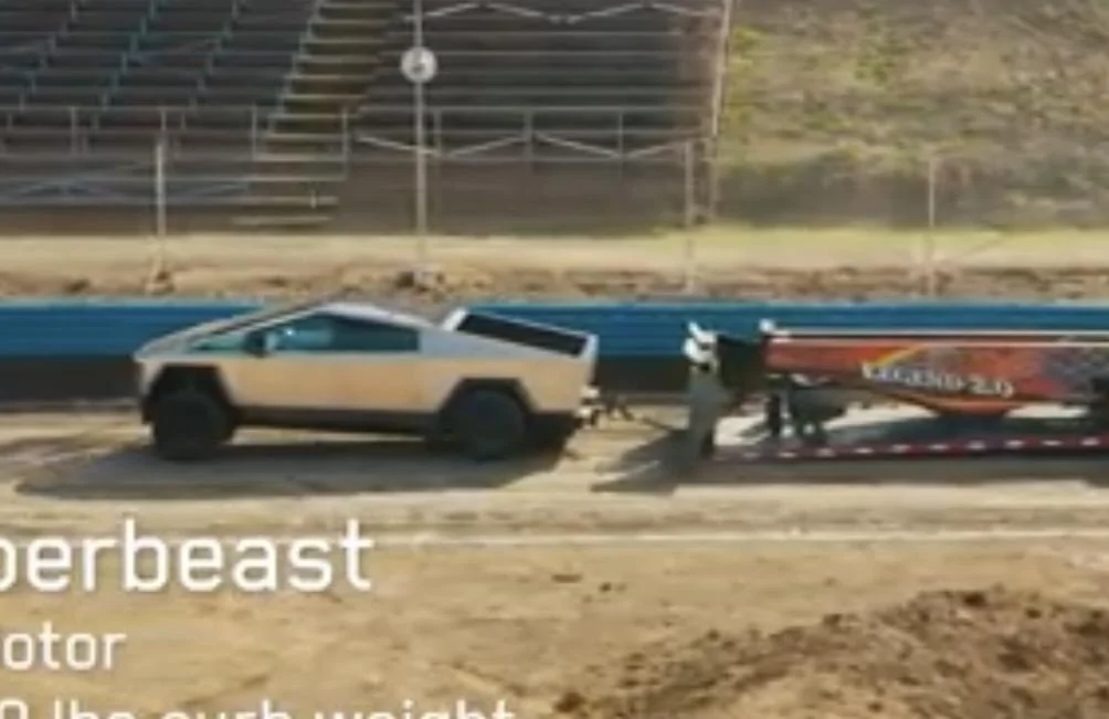 Tesla Cybertruck Possible explanations of the low tow rating? 1B213B5C-B77B-4040-80E3-D8BC33B0E178