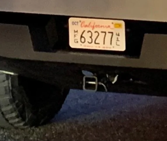 Tesla Cybertruck Anyone seen the tow hitch or lack thereof? Wl08XLa