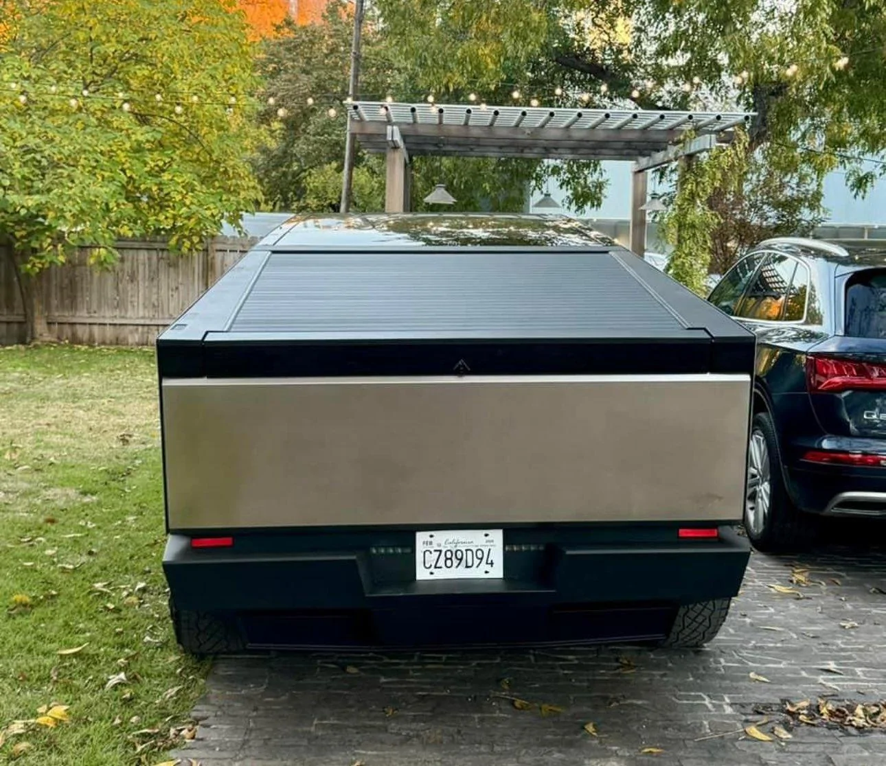 Tesla Cybertruck Foundation Series Cybertruck ordering begins! $120K / 1,000 Limited Edition GAsYjl9WkAAl8Uj