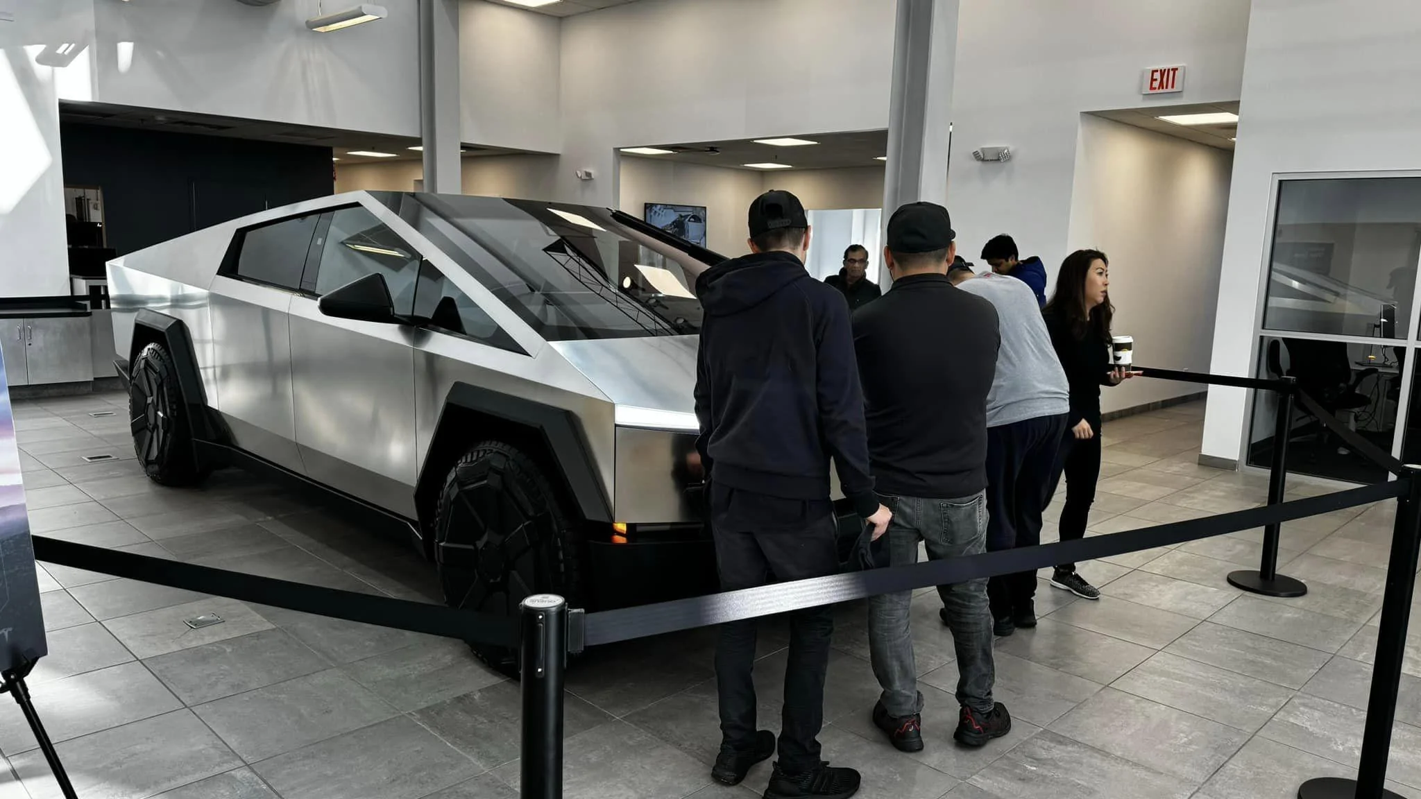 Tesla Cybertruck Tesla Cybertruck @ Naperville, IL Store / Showroom -- Just Arrived! 408912183_10161703094967975_4110033403769681350_n